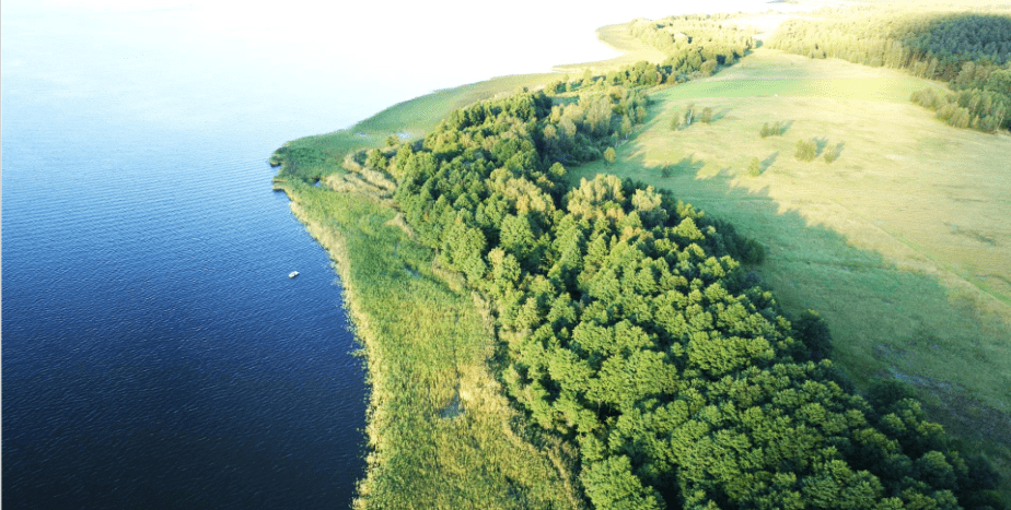 Jezioro Święcajty działka z linią brzegową